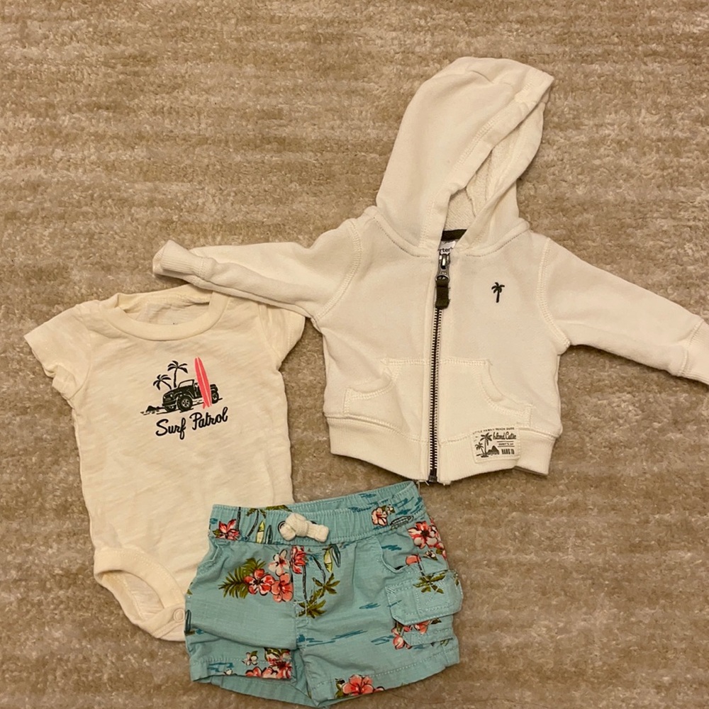 Rare Carter’s Baby Boys Island Cutie Surfs Up Outfit! Hoodie, Hawaiian shorts!